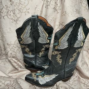 Soto brand embellished and embroidered boots